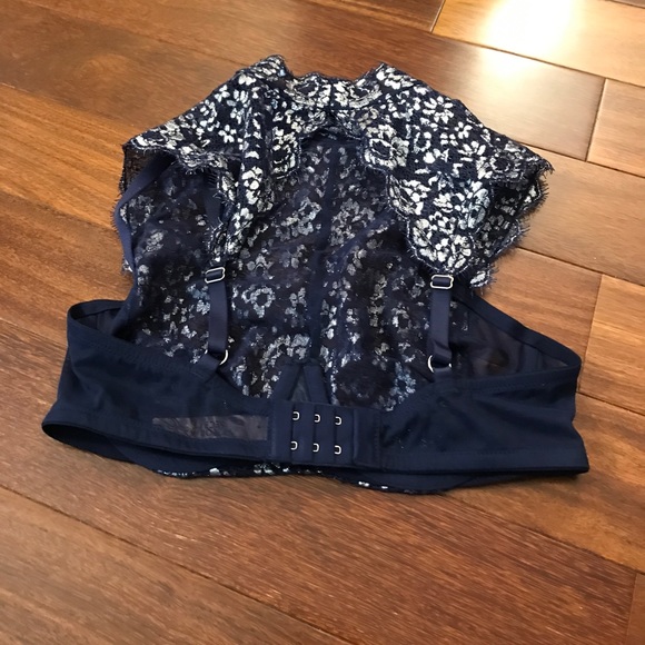 Victoria's Secret Dream Angels Unlined Demi - Picture 3 of 4